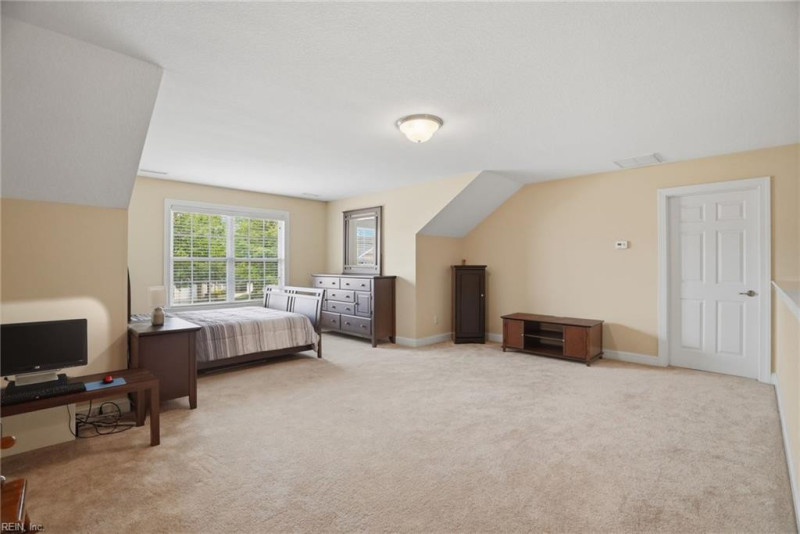Photo 36 of 50 residential for sale in Chesapeake virginia