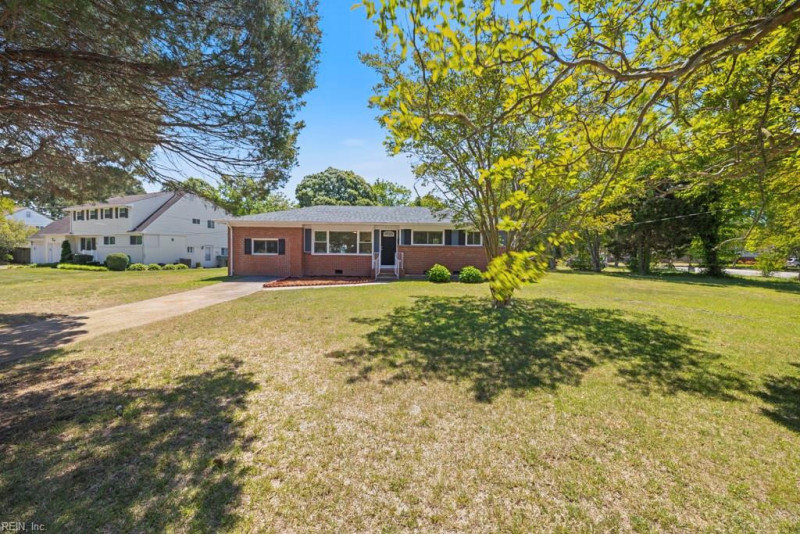 Photo 3 of 39 residential for sale in Norfolk virginia Photo 3 of 39 residential for sale in Norfolk virginia