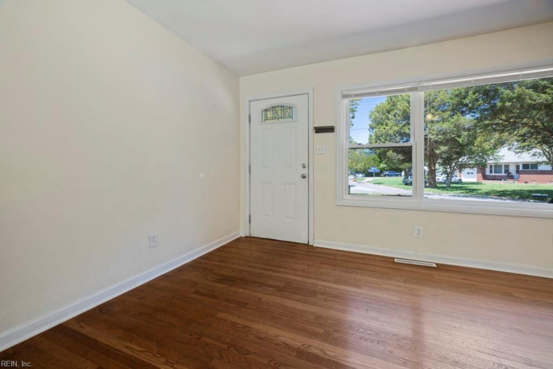 Photo 8 of 39 residential for sale in Norfolk virginia Photo 8 of 39 residential for sale in Norfolk virginia