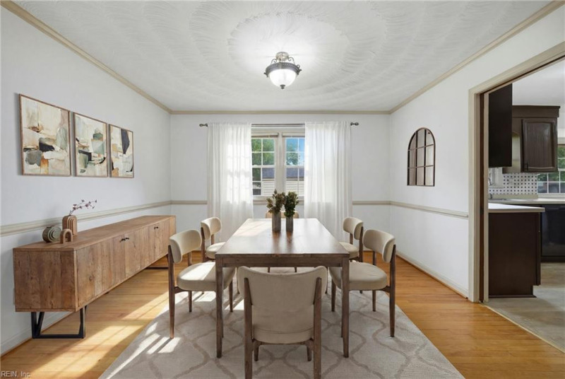 Photo 12 of 42 residential for sale in Virginia Beach virginia