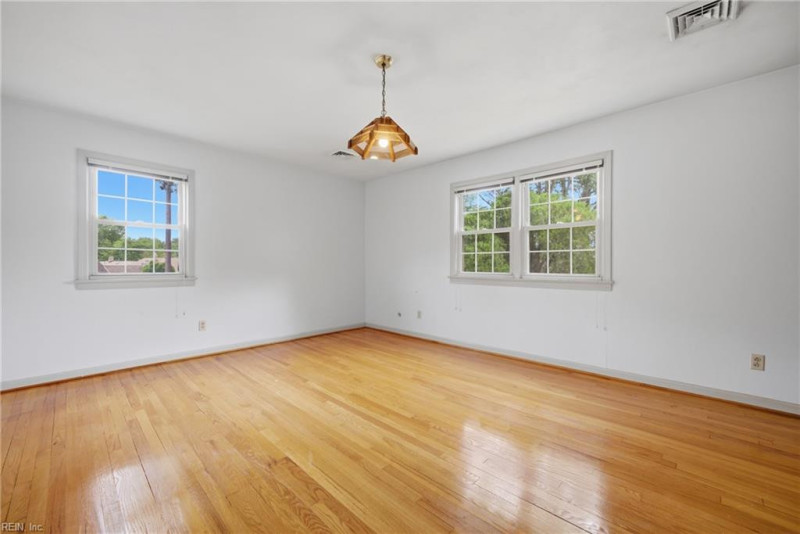 Photo 24 of 42 residential for sale in Virginia Beach virginia