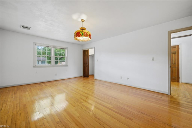 Photo 29 of 42 residential for sale in Virginia Beach virginia