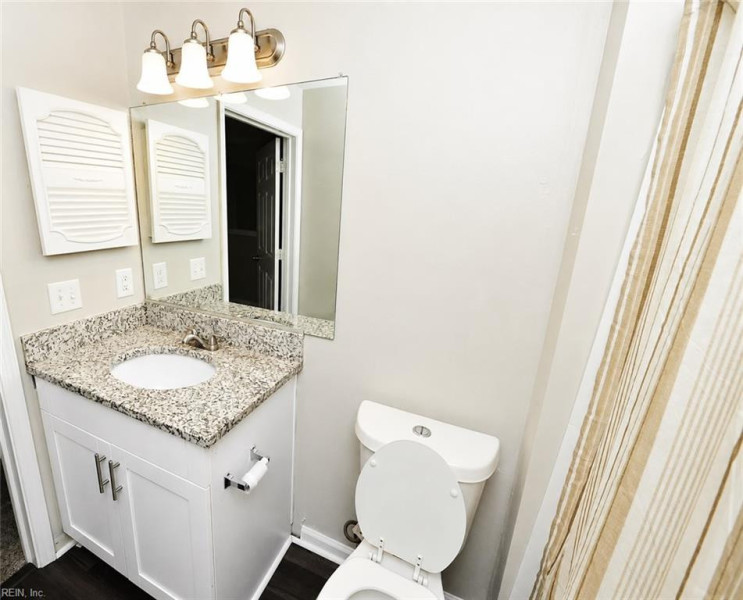 Photo 15 of 22 residential for sale in Virginia Beach virginia