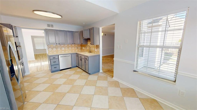 Photo 11 of 50 residential for sale in Virginia Beach virginia