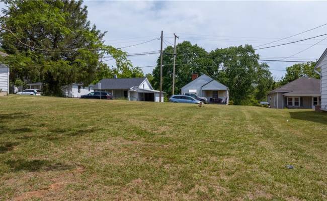 1016 Askin Street, Martinsvi, le 24112