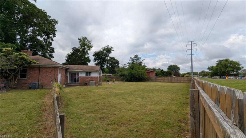 Photo 11 of 17 residential for sale in Norfolk virginia Photo 11 of 17 residential for sale in Norfolk virginia