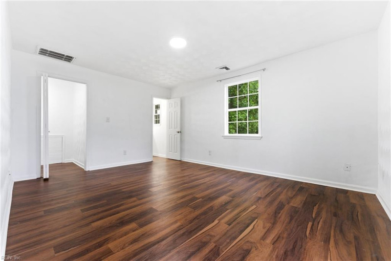 Photo 20 of 37 residential for sale in Virginia Beach virginia
