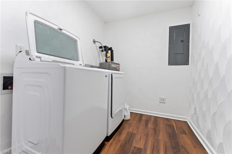 Photo 33 of 37 residential for sale in Virginia Beach virginia