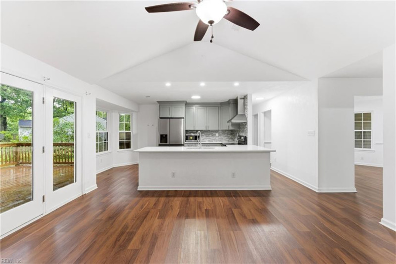 Photo 6 of 37 residential for sale in Virginia Beach virginia