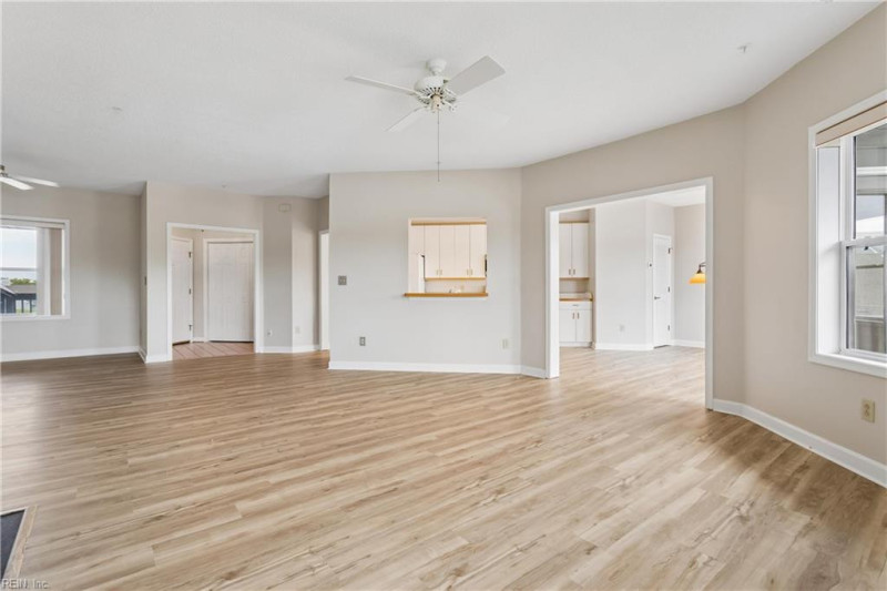 Photo 12 of 42 residential for sale in Hampton virginia