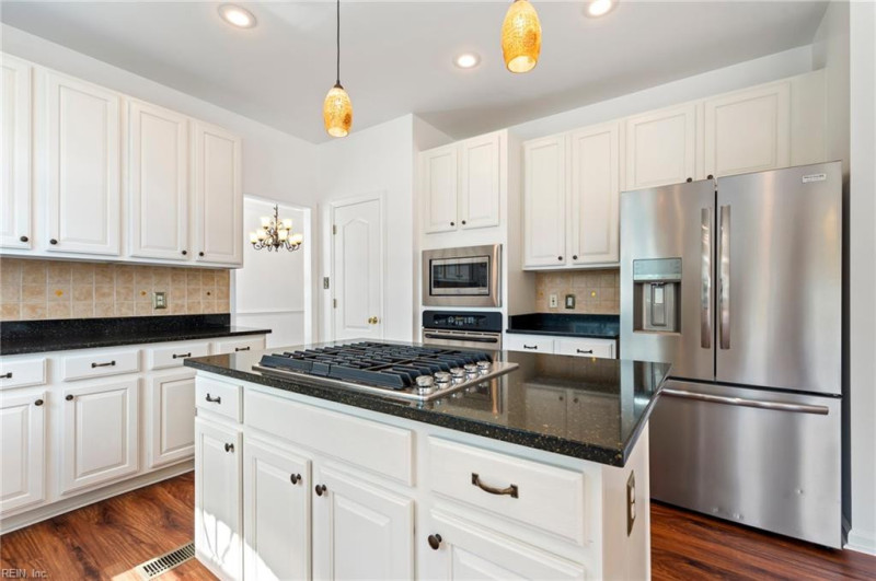 Photo 18 of 46 residential for sale in Suffolk virginia