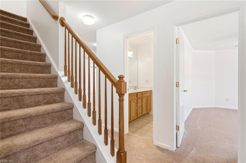 Photo 31 of 46 residential for sale in Suffolk virginia