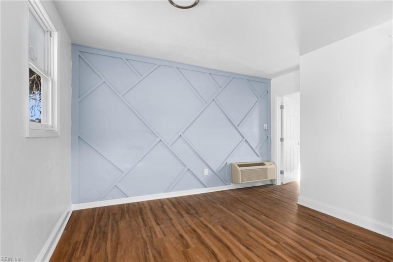 Photo 32 of 38 residential for sale in Norfolk virginia Photo 32 of 38 residential for sale in Norfolk virginia