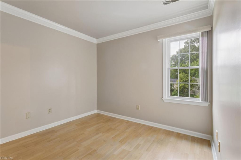 Photo 12 of 30 residential for sale in Newport News virginia
