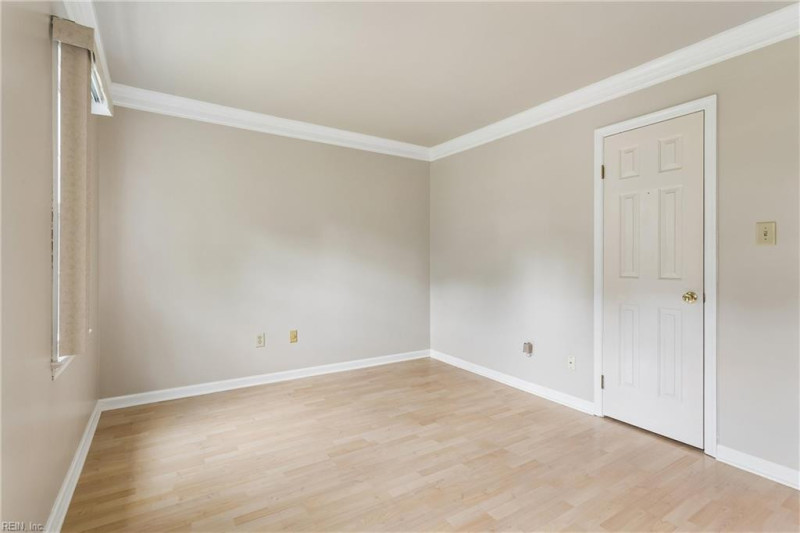 Photo 14 of 30 residential for sale in Newport News virginia