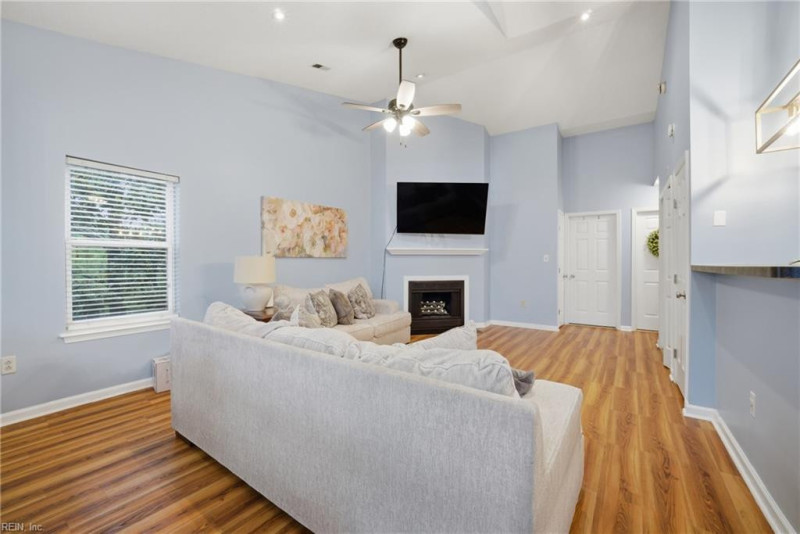 Photo 3 of 17 residential for sale in Norfolk virginia Photo 3 of 17 residential for sale in Norfolk virginia
