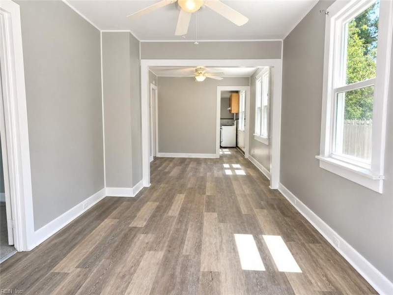 Photo 3 of 12 residential for sale in Chesapeake virginia Photo 3 of 12 residential for sale in Chesapeake virginia