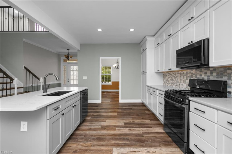Photo 14 of 46 residential for sale in Chesapeake virginia