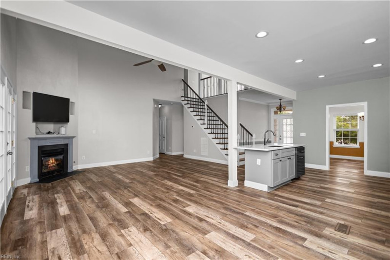 Photo 15 of 46 residential for sale in Chesapeake virginia