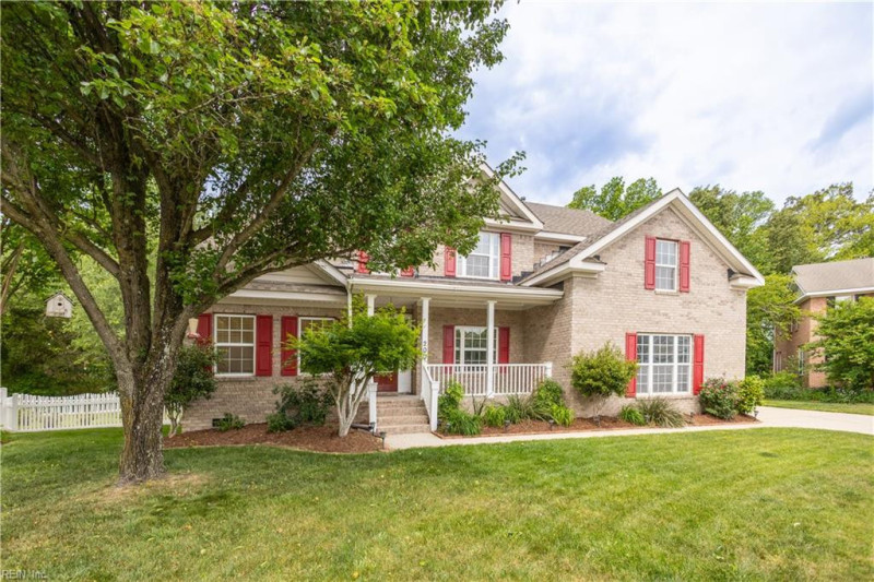 Photo 2 of 46 residential for sale in Chesapeake virginia