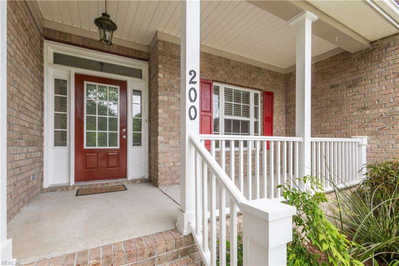 Photo 5 of 46 residential for sale in Chesapeake virginia