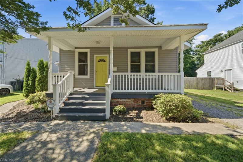 Photo 1 of 37 residential for sale in Norfolk virginia