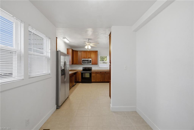 Photo 14 of 37 residential for sale in Norfolk virginia