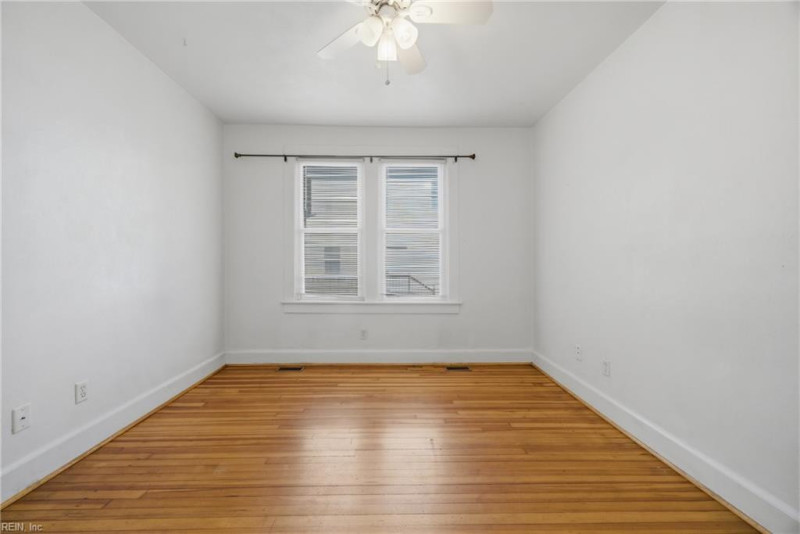 Photo 21 of 37 residential for sale in Norfolk virginia
