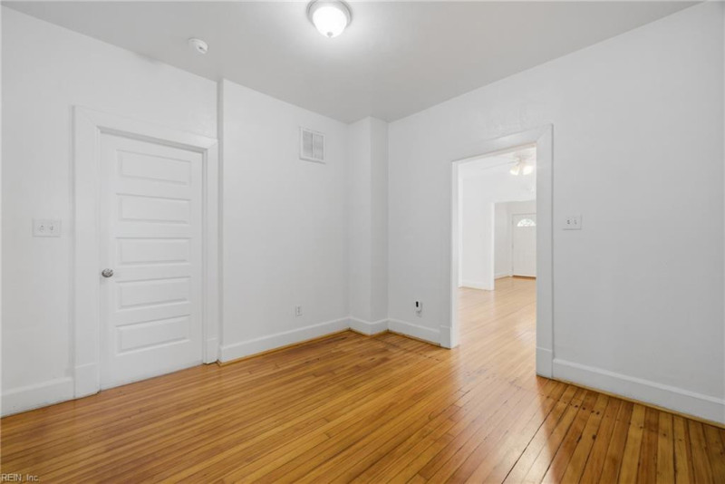 Photo 29 of 37 residential for sale in Norfolk virginia