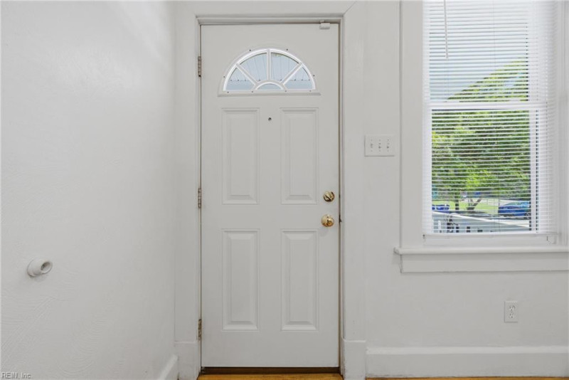 Photo 5 of 37 residential for sale in Norfolk virginia