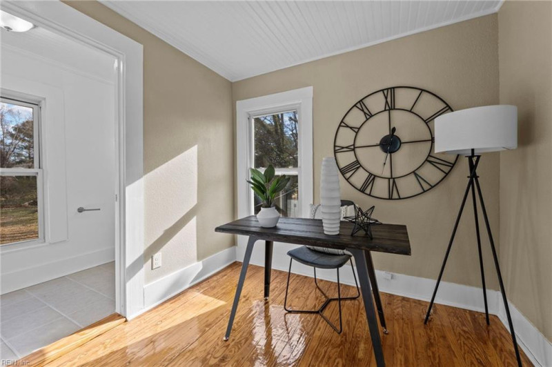 Photo 15 of 27 residential for sale in Chesapeake virginia
