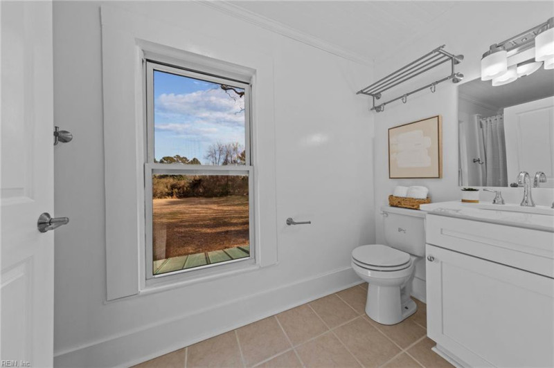 Photo 20 of 27 residential for sale in Chesapeake virginia