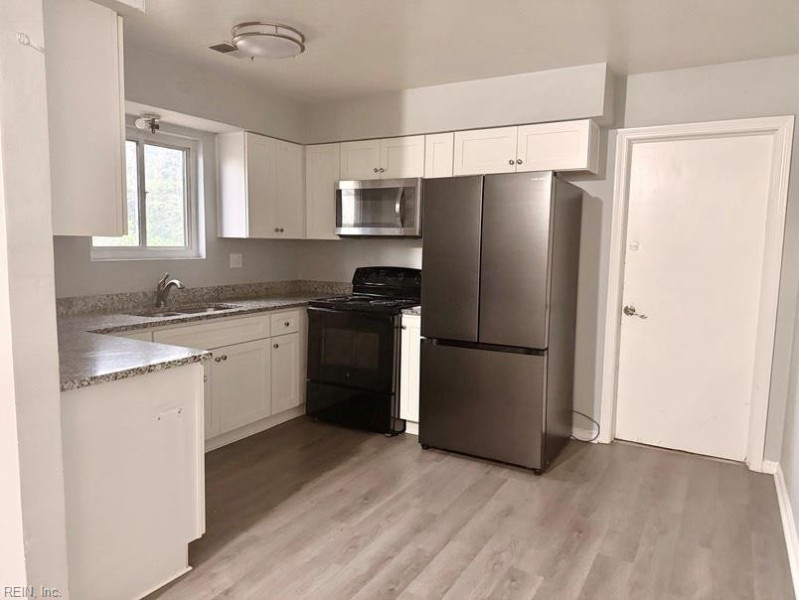 Photo 6 of 13 residential for sale in Norfolk virginia