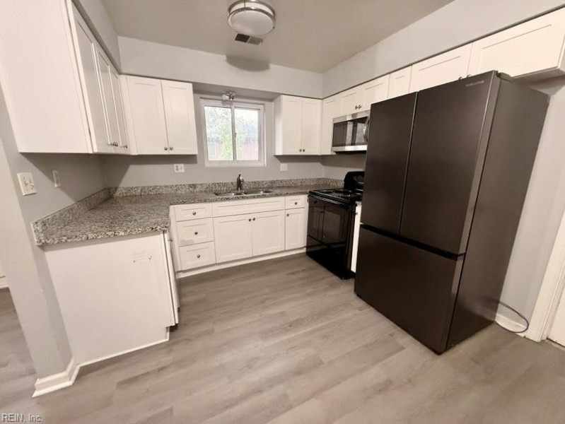 Photo 7 of 13 residential for sale in Norfolk virginia