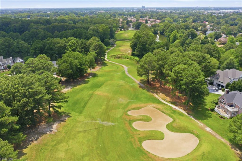 Photo 10 of 49 residential for sale in Chesapeake virginia