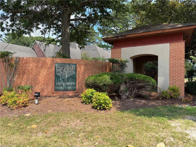 Photo 2 of 49 residential for sale in Chesapeake virginia