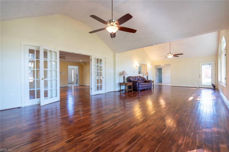 Photo 25 of 49 residential for sale in Chesapeake virginia