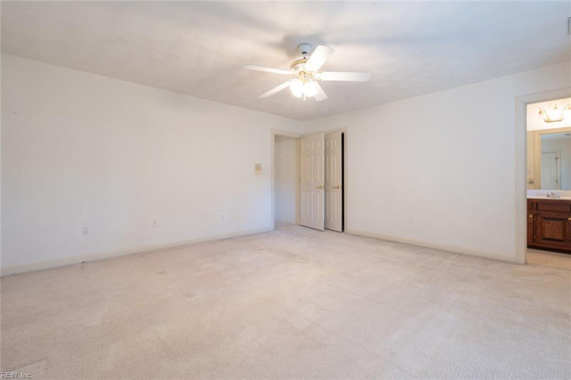 Photo 34 of 49 residential for sale in Chesapeake virginia