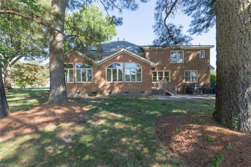 Photo 7 of 49 residential for sale in Chesapeake virginia