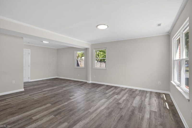 Photo 10 of 35 residential for sale in Newport News virginia