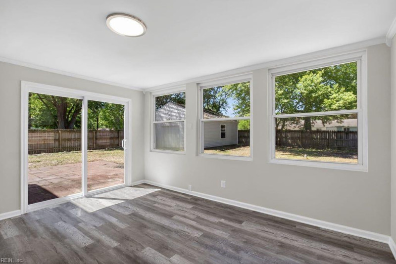 Photo 14 of 35 residential for sale in Newport News virginia
