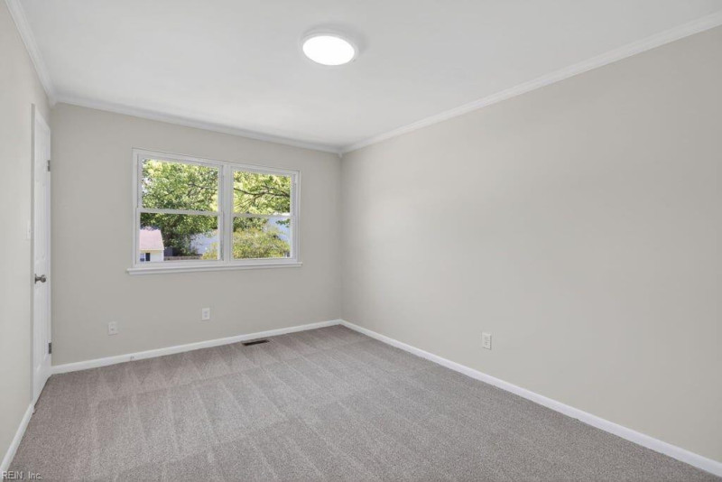 Photo 18 of 35 residential for sale in Newport News virginia