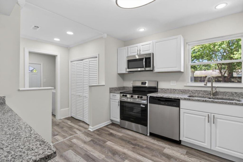 Photo 3 of 35 residential for sale in Newport News virginia