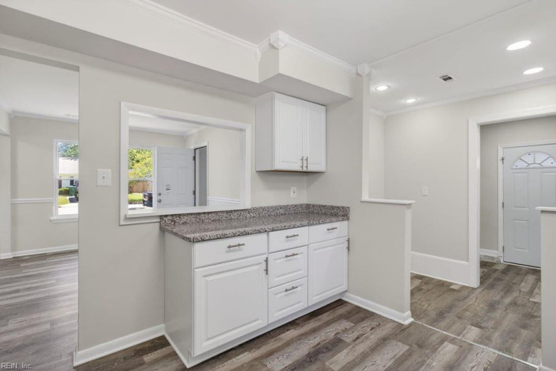 Photo 5 of 35 residential for sale in Newport News virginia