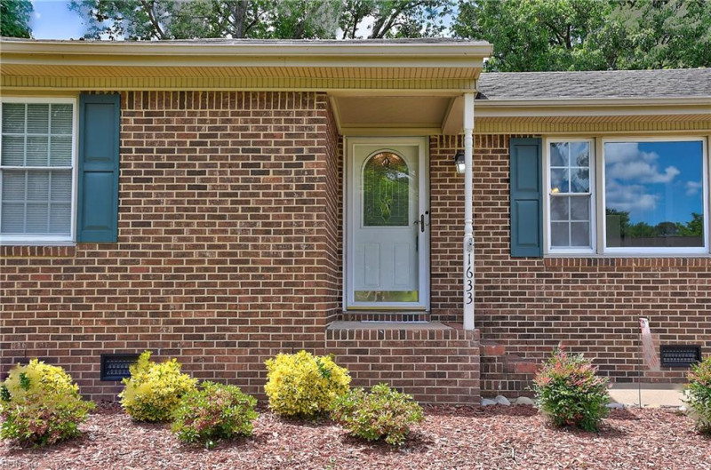 Photo 2 of 45 residential for sale in Virginia Beach virginia