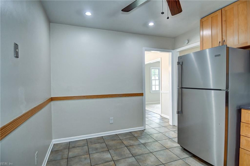 Photo 25 of 45 residential for sale in Virginia Beach virginia