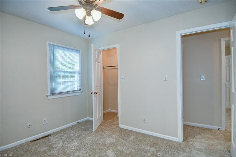 Photo 35 of 45 residential for sale in Virginia Beach virginia