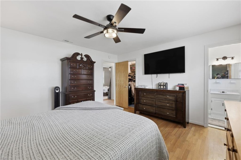Photo 15 of 24 residential for sale in Virginia Beach virginia