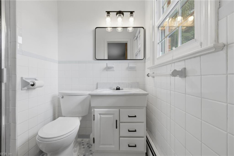 Photo 17 of 24 residential for sale in Virginia Beach virginia