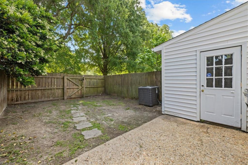 Photo 32 of 35 residential for sale in Virginia Beach virginia